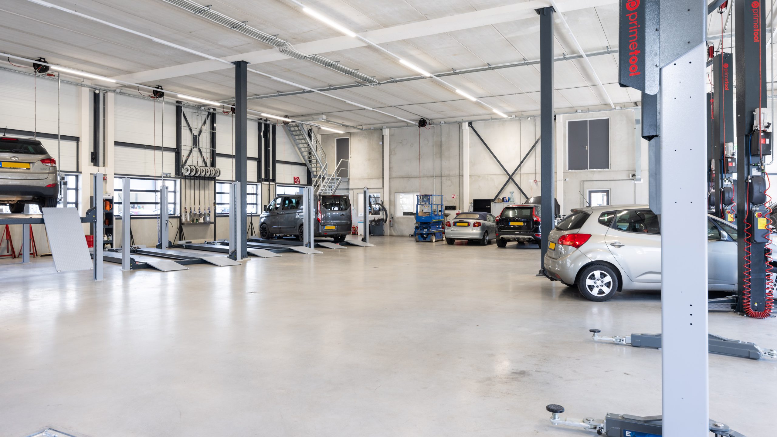 Bedrijfsbouw Partners realiseert automotive bedrijfspanden