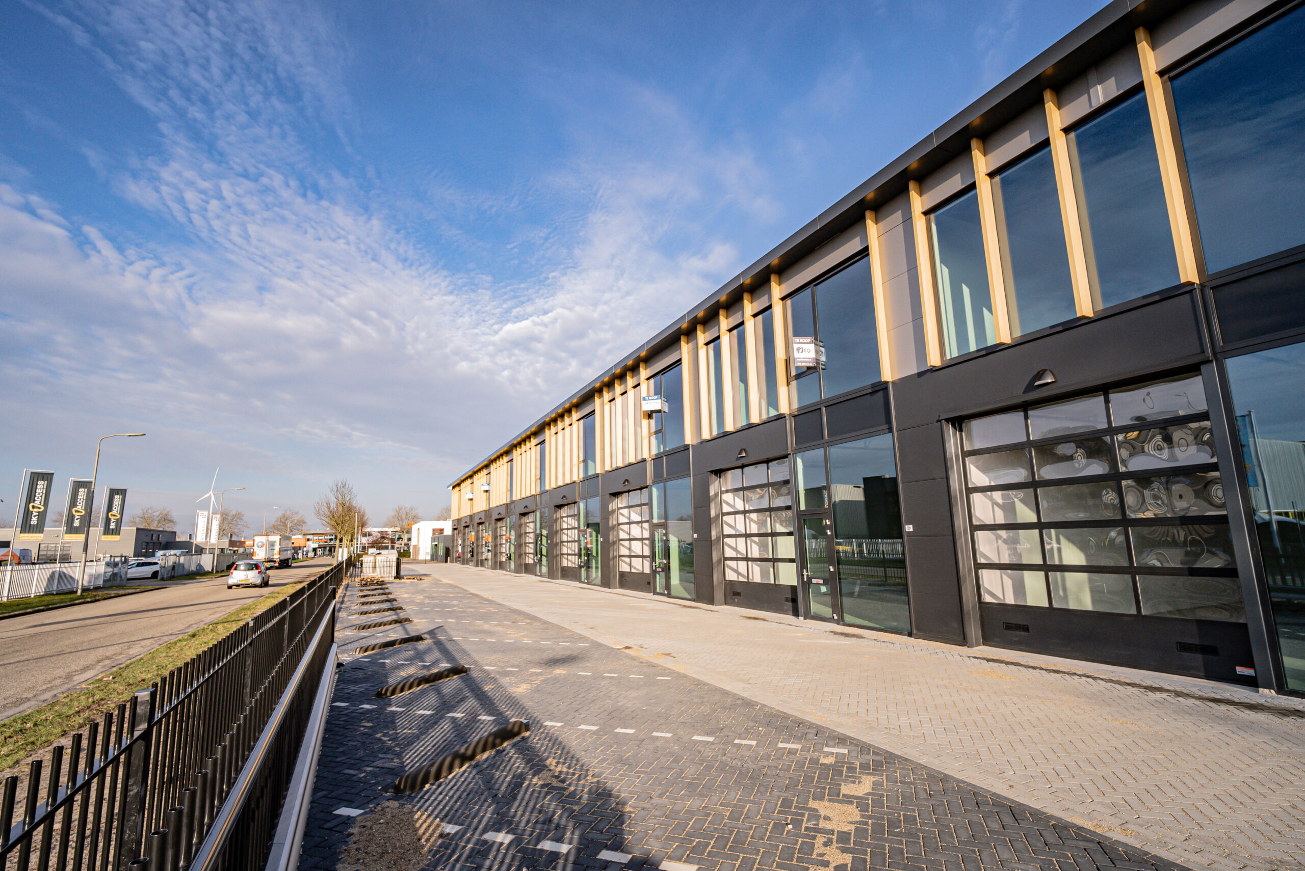 Bedrijfsverzamelgebouw laten bouwen