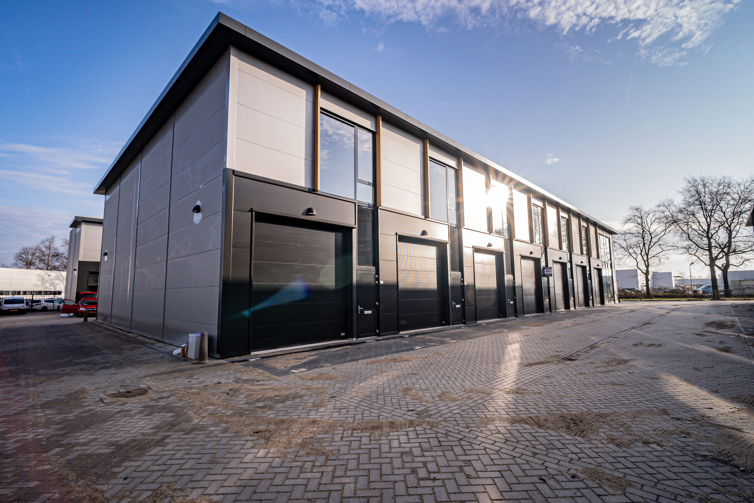 Bedrijfsverzamelgebouw laten bouwen