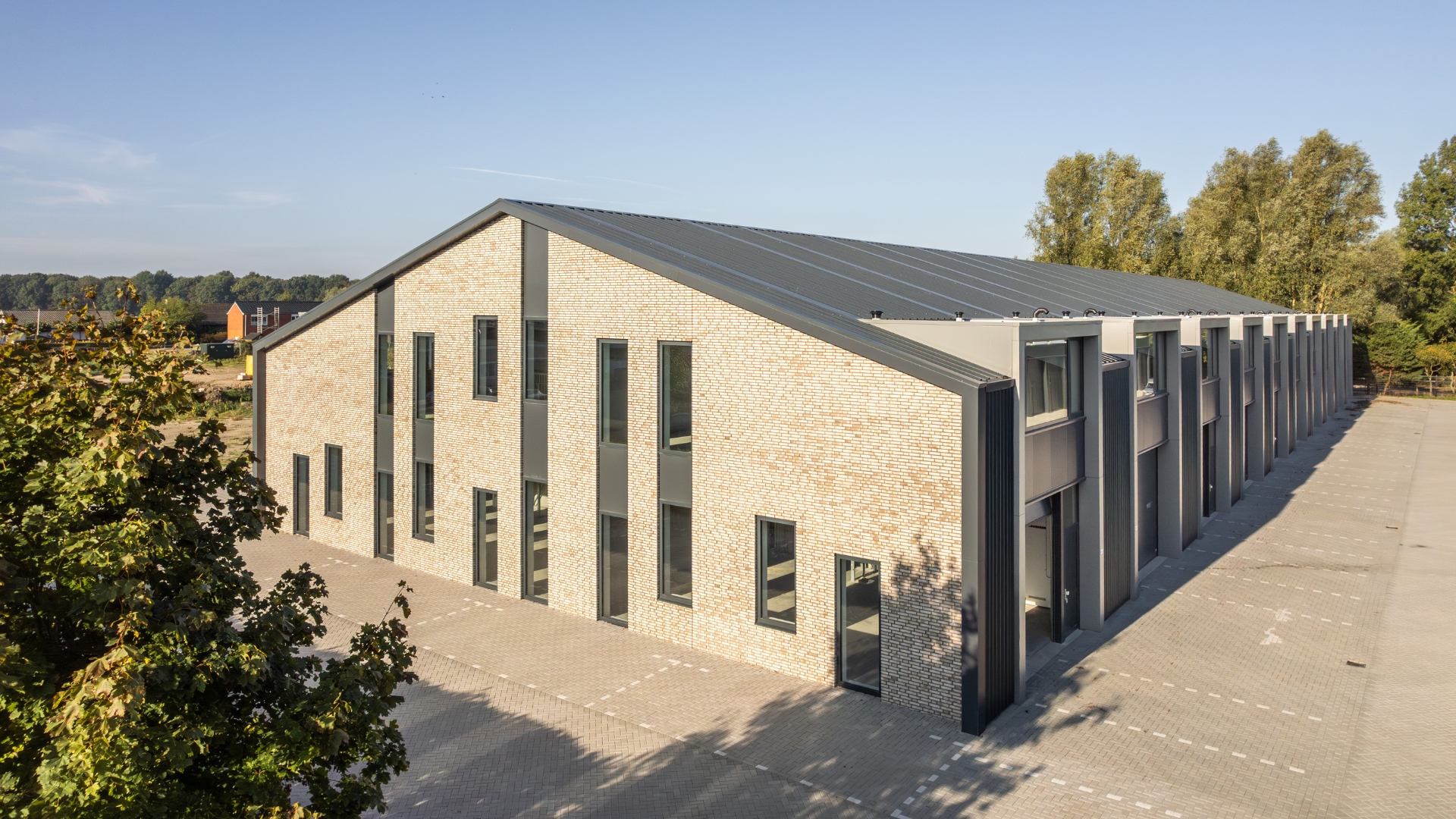 Bedrijfsunits laten bouwen