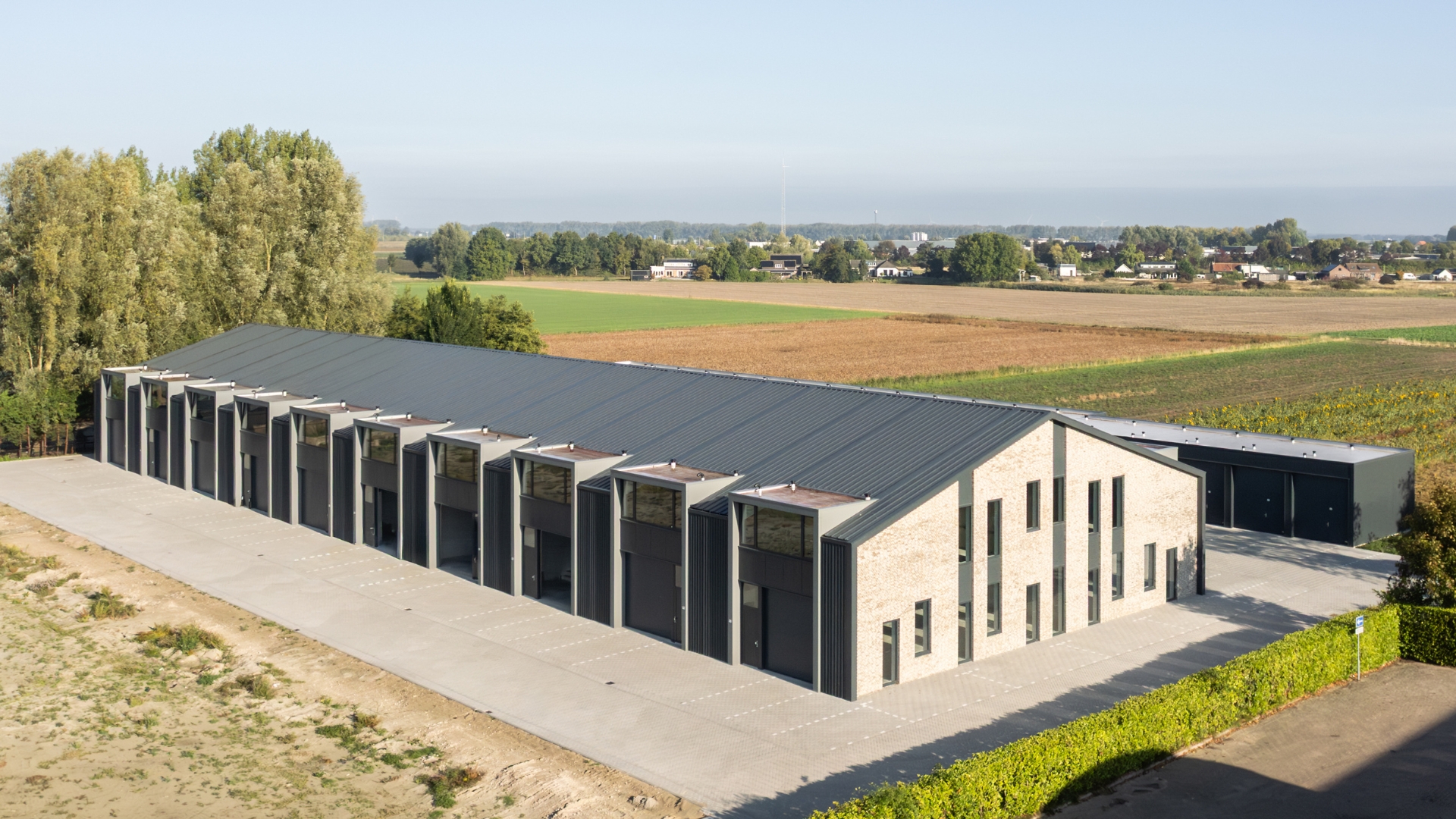 Bedrijfsunits laten bouwen