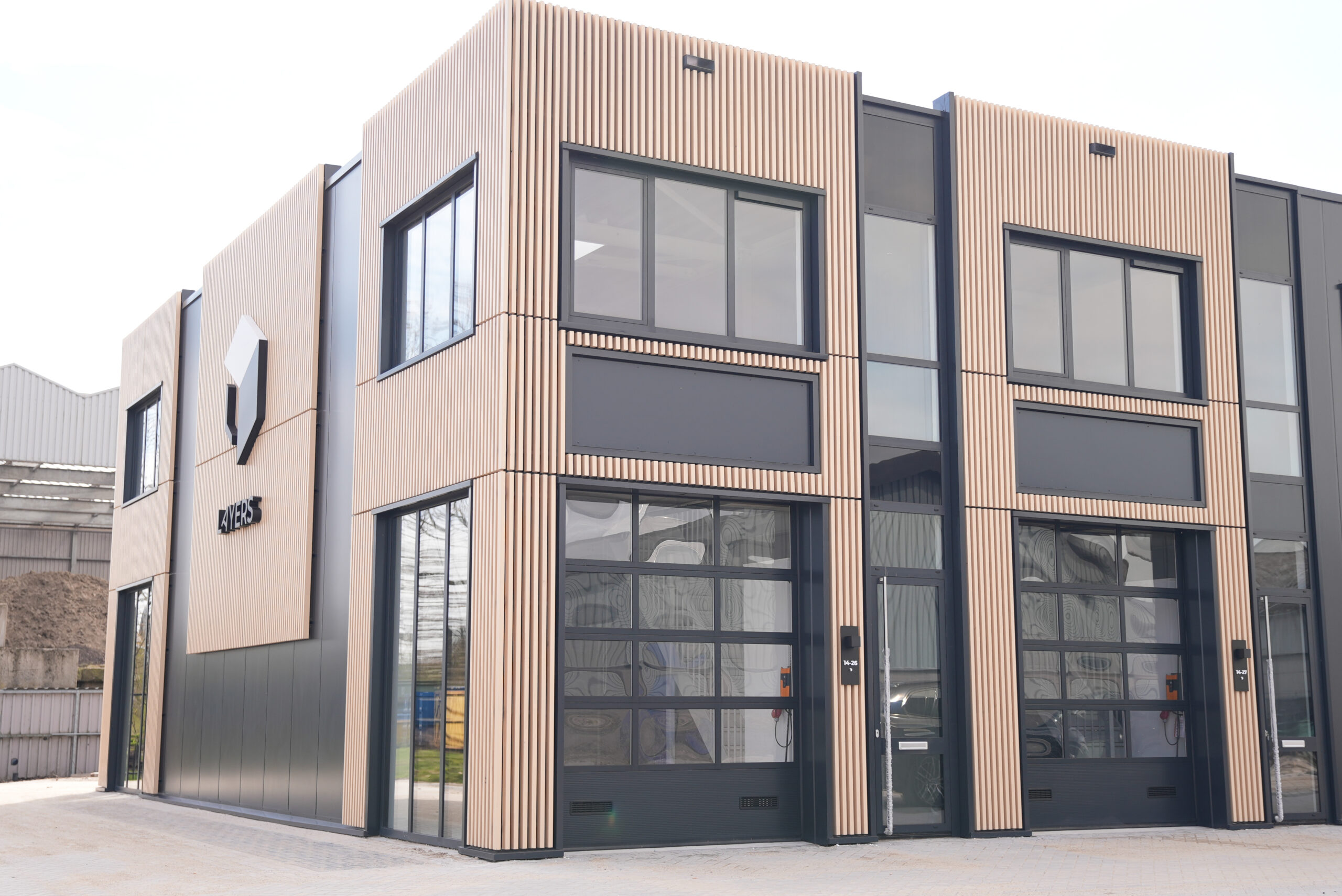 Bedrijfsverzamelgebouw bouwen