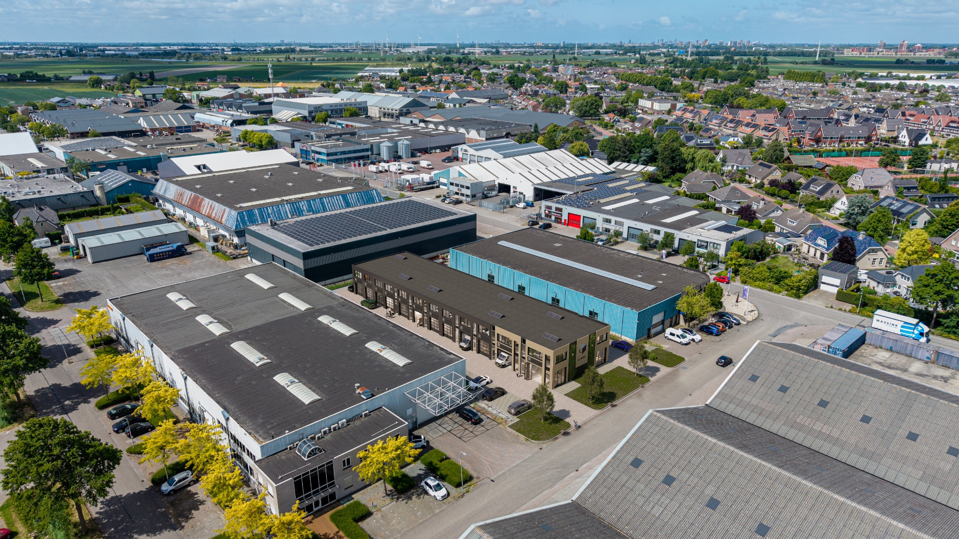 Bedrijfsverzamelgebouw laten bouwen