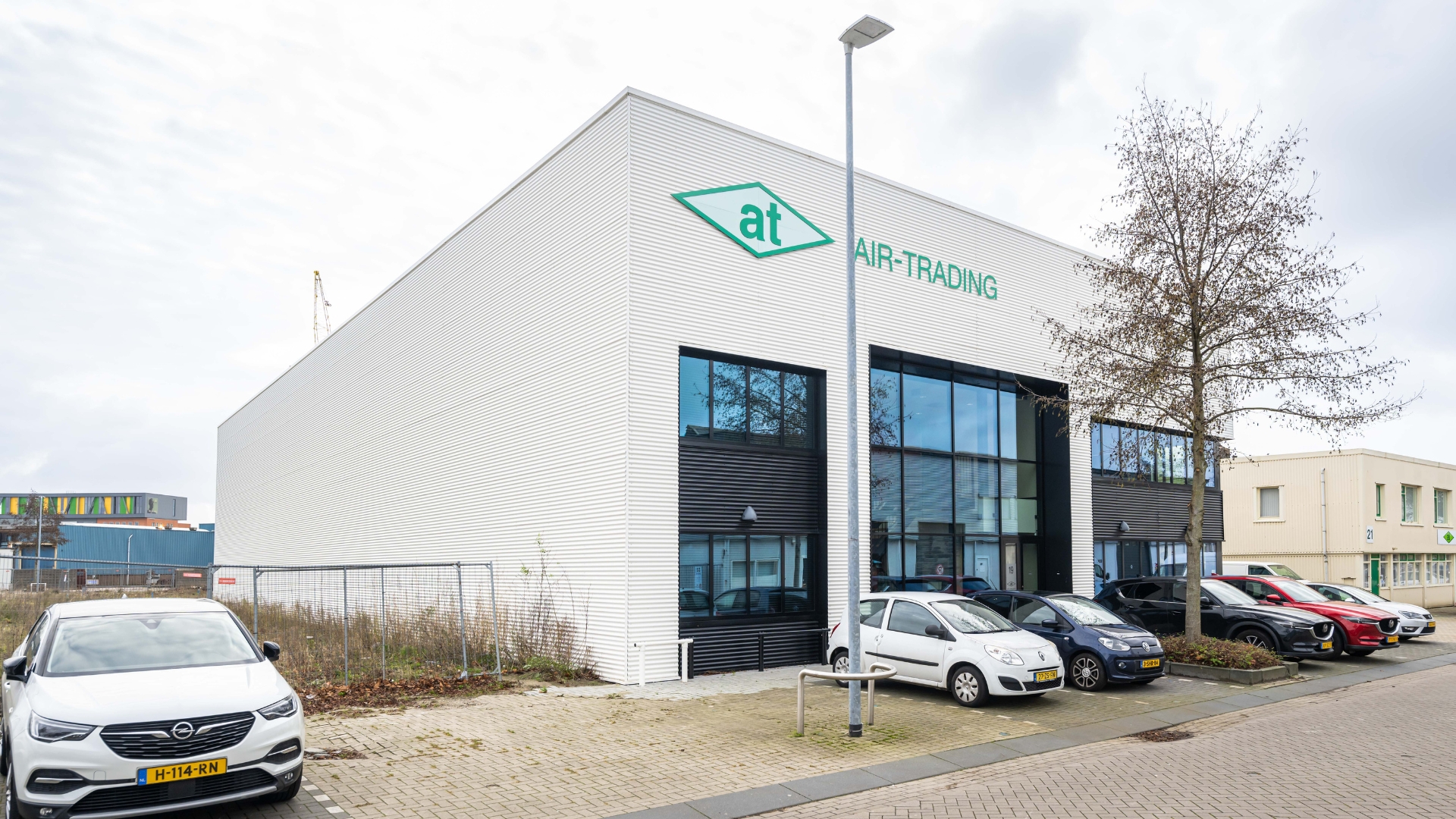 Uitbreiding bedrijfspand laten bouwen